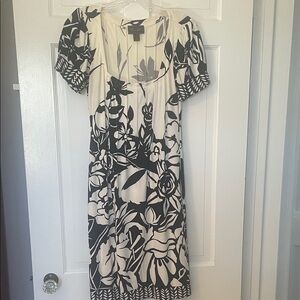 Elegant Black and Cream Floral Midi Dress - Size XS
